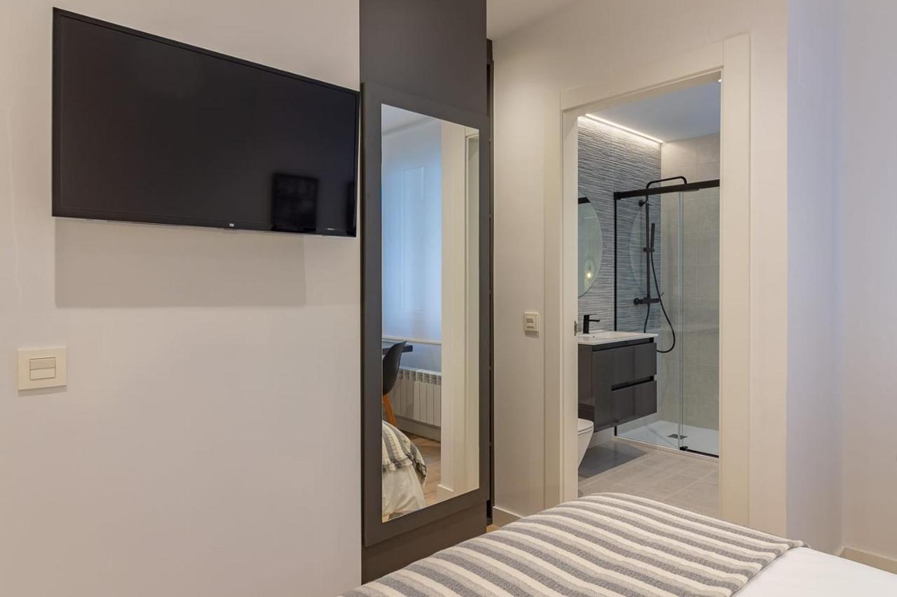 Room4You Oviedo By Asturias Holidays Esterno foto